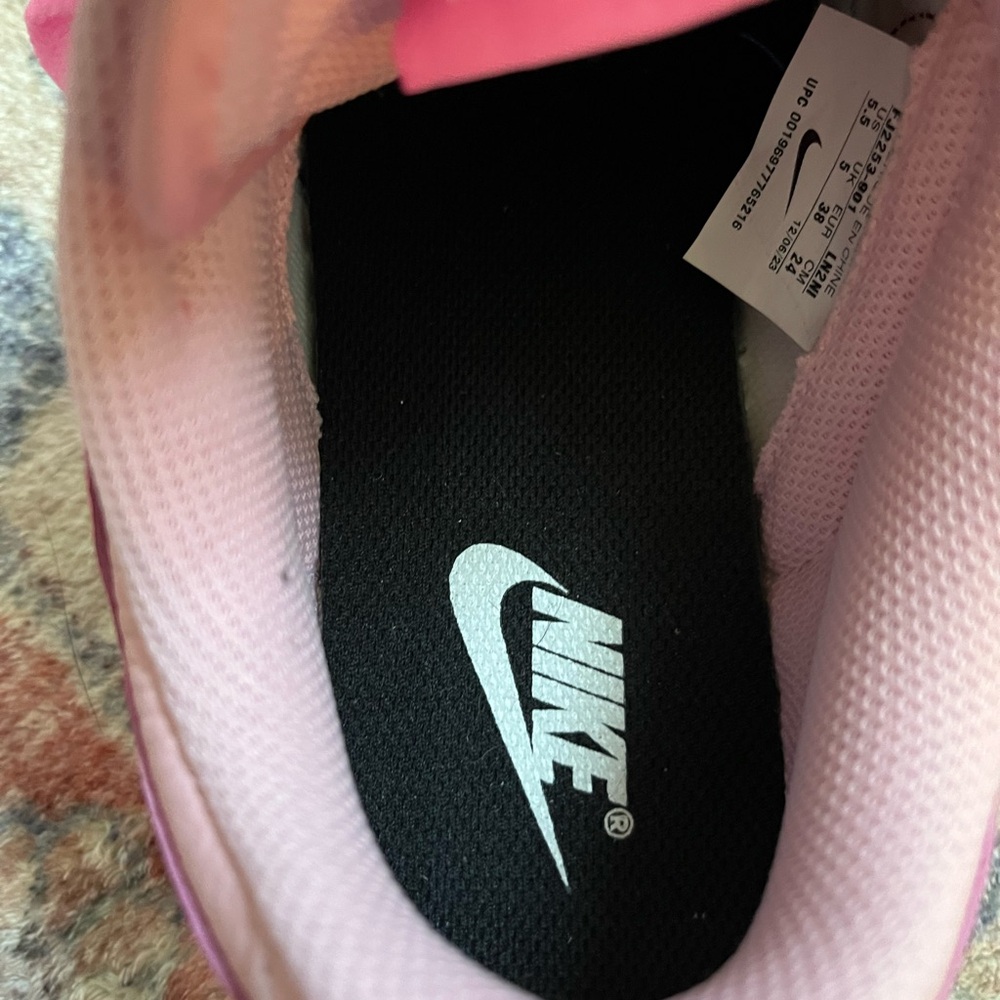 Nike Pink Low Dunks - Picture 7 of 8